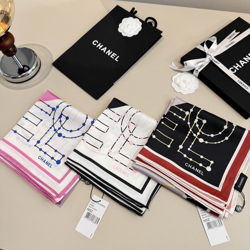 Chanel silk scarf 90X90cm E050911